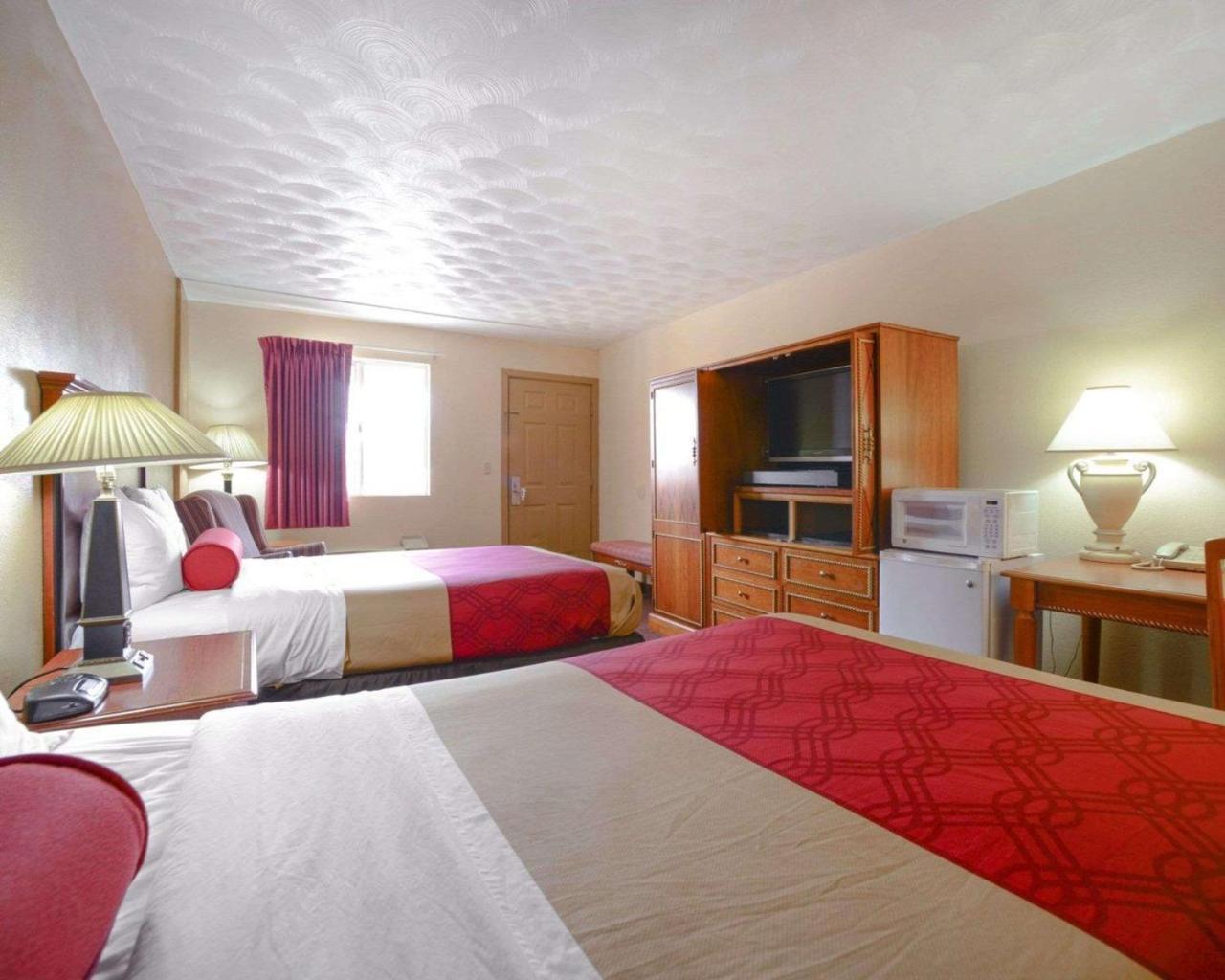 Econo Lodge Inn & Suites Карбондейл Экстерьер фото
